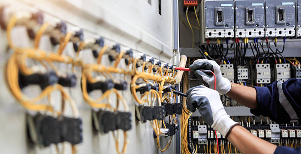 Professional Electrician technician working in King City, OR